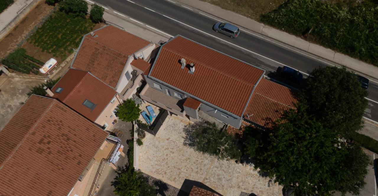 Apartment Stela - Private Terrace & Parking Zadar Eksteriør billede
