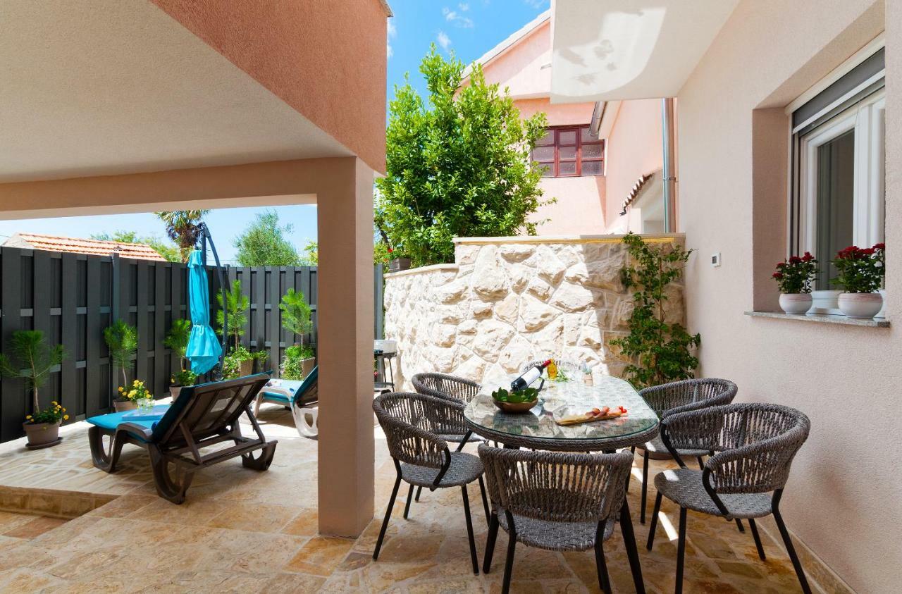 Apartment Stela - Private Terrace & Parking Zadar Eksteriør billede